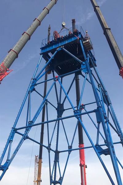 陜煤建設(shè)礦建二公司第三項目部進風立井井架順利安裝合攏