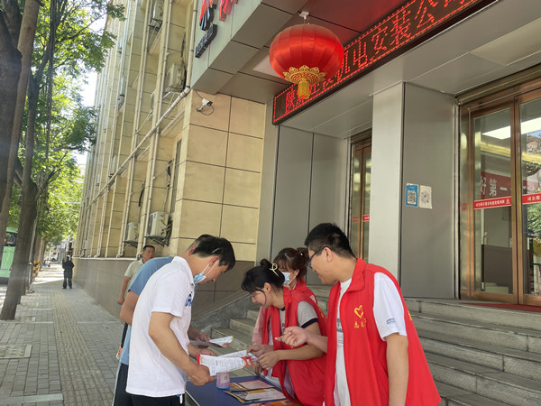 陜煤建設機電安裝公司開展安全宣傳咨詢日活動