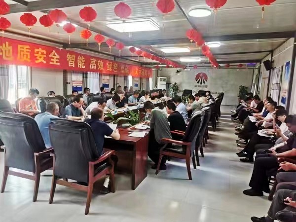 陜煤建設(shè)澄合分公司承建的西卓煤礦北翼總回風(fēng)、北翼回風(fēng)、措施巷管路安裝工程順利通過竣工驗收