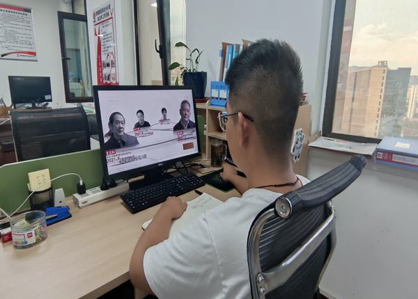 陜煤建設西北分公司開展“筑牢拒腐防變防線,敲響廉潔自律警鐘”廉政警示教育活動