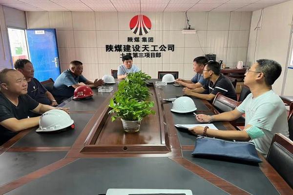 包頭市東河區住建局、包頭市東河區應急管理局深入陜煤建設天工公司中潤府一期項目檢查指導工作