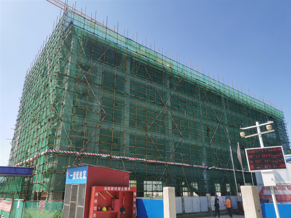 陜煤建設(shè)渭南分公司河北龐源項目綜合樓主體結(jié)構(gòu)封頂