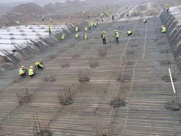 陜煤建設(shè)漢中分公司抓重點、克難點、保節(jié)點，全面掀起施工建設(shè)新高潮