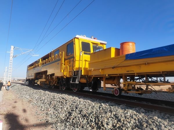 奮戰不停歇，陜煤建設路橋分公司靖神鐵路項目部完成多個節點目標任務