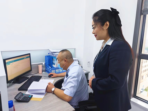 陜煤建設(shè)礦建三公司：快來圍觀！這場培訓(xùn)讓財務(wù)人員秒懂“全電發(fā)票”