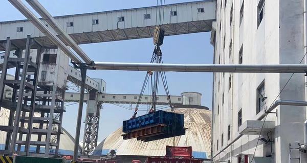 陜煤建設(shè)洗選煤運(yùn)營公司紅柳林洗煤廠項(xiàng)目部：“卸舊+換新”勠力同心 完成設(shè)備更換任務(wù)