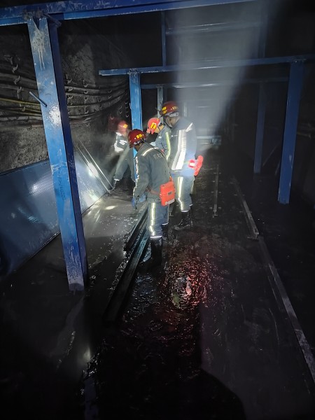 陜煤建設機電安裝公司涌鑫項目部順利完成安山煤礦皮帶安裝工程并正常運轉