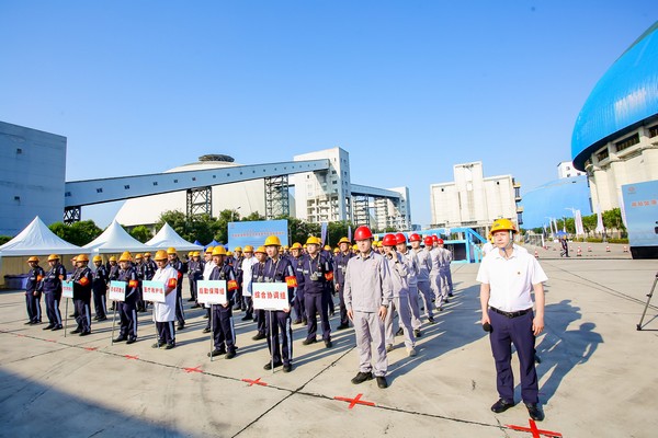 陜煤建設成功舉辦高處墜落突發(fā)事件應急救援演練