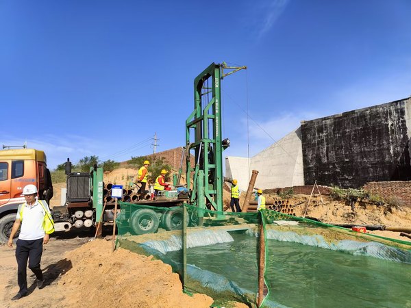 陜煤建設路橋分公司靖神鐵路項目孟紅聯絡線 王則灣大橋正式開工