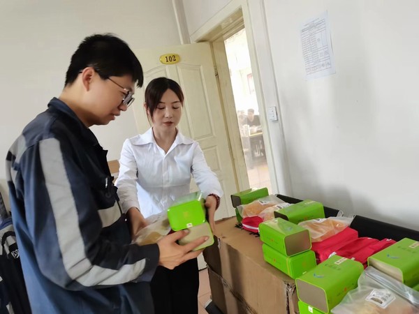 陜煤建設洗選煤運營公司檸條塔運營項目部：開展 “迎秋 送愛心”活動