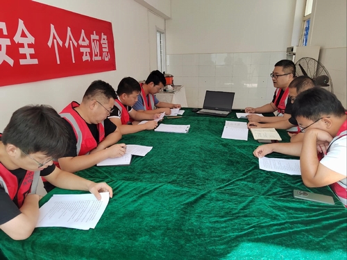 陜煤建設榆林公司第二項目部：發(fā)揮“師帶徒”新作用 引領“傳幫帶”共成長