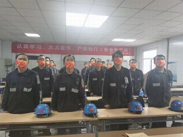 陜煤建設(shè)洗選煤運營公司紅柳林洗煤廠項目部:“中”與“國” 下的黑金護(hù)衛(wèi)