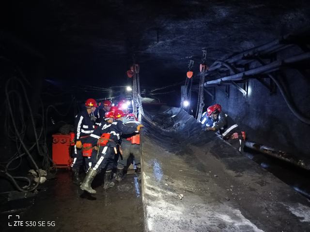 陜煤建設韓城分公司張家峁項目部：雙節崗位我堅守 精細檢修贏口碑