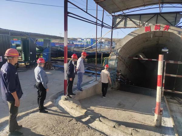 陜煤建設礦建二公司:安全生產不放假 應急值守不“打烊”