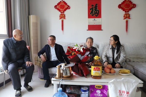 陜煤建設(shè)機(jī)電安裝公司：九九重陽(yáng)節(jié)，濃濃敬老情