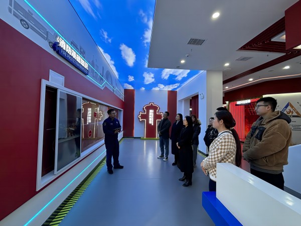 陜煤建設綠宇公司：“零距離”體驗消防