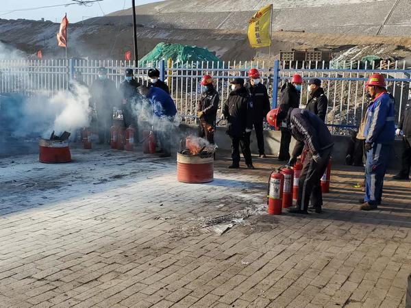 陜煤建設(shè)煤礦運(yùn)營(yíng)服務(wù)分公司:“三落實(shí)三確保”促進(jìn)“百日安全規(guī)范行”活動(dòng)順利推進(jìn)