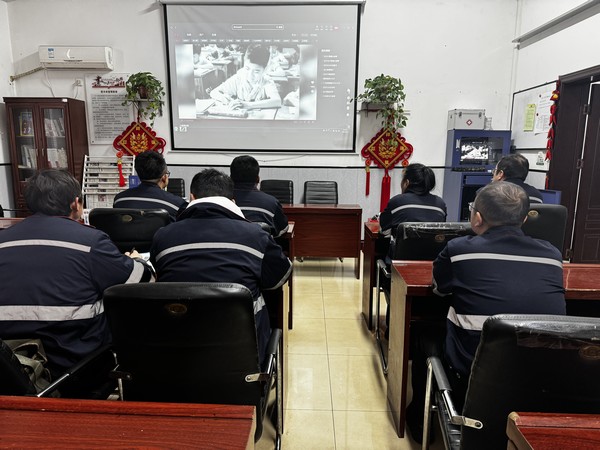 陜煤建設洗選煤運營公司澄合山陽運營項目部：學習雷鋒精神，譜寫時代之光