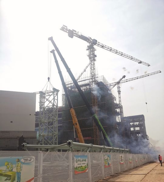 陜煤建設天工公司土建七部：“雙機抬吊”穩中取勝