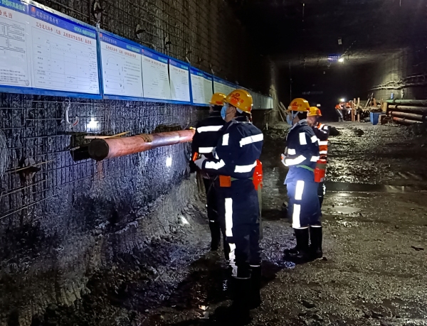 陜煤建設(shè)礦建三公司:嚴(yán)管+厚愛,助推企業(yè)安全生產(chǎn)