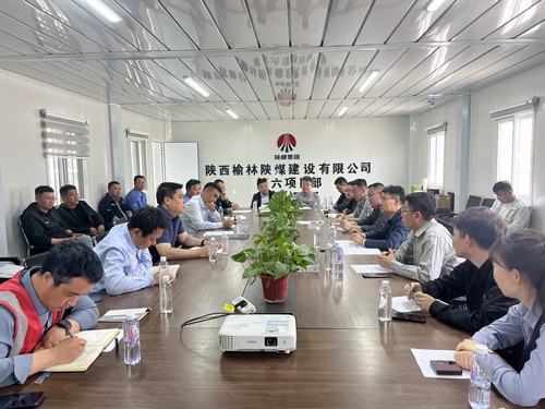 榆林城投集團總會計師朱志昌一行蒞臨陜煤建設榆林公司承建的榆溪希望城建設項目檢查指導工作