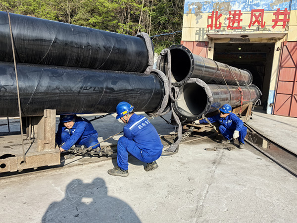 陜煤建設(shè)機(jī)電安裝公司玉華項(xiàng)目部:以實(shí)干獻(xiàn)禮勞動(dòng)節(jié)