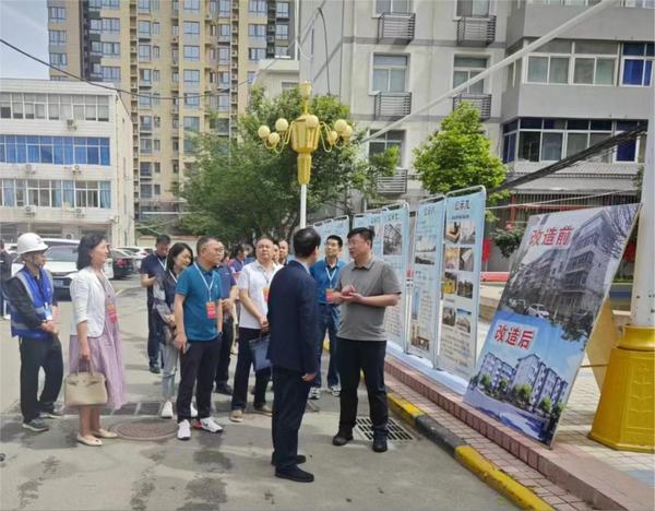 西安市新城區人大代表、政協委員蒞臨陜煤建設新城公司干休所項目進行調研