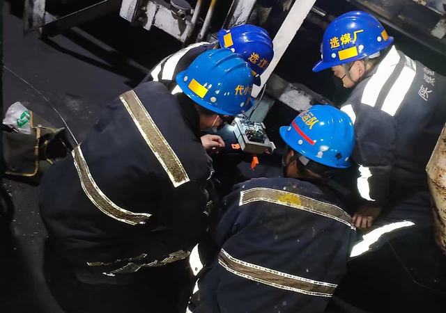 陜煤建設洗選煤運營公司紅柳林洗煤廠項目部：“三字發力 ” 為火車裝車“加防提效”