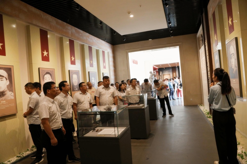 陜煤建設(shè)路橋分公司：“青” 力而為，“工” 不可沒