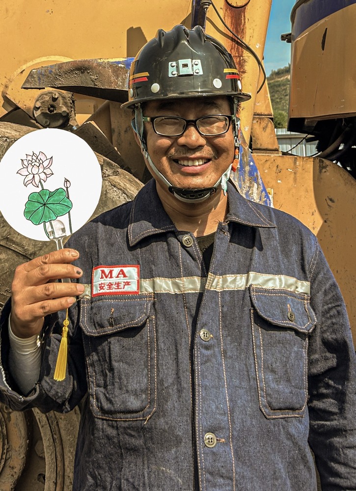 陜煤建設礦建二公司：當礦建“硬漢”遇上柔情繪畫