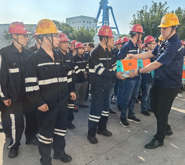 陜煤建設洗選煤運營公司澄合山陽運營項目部：一樣中秋別樣圓  情深意濃共團圓