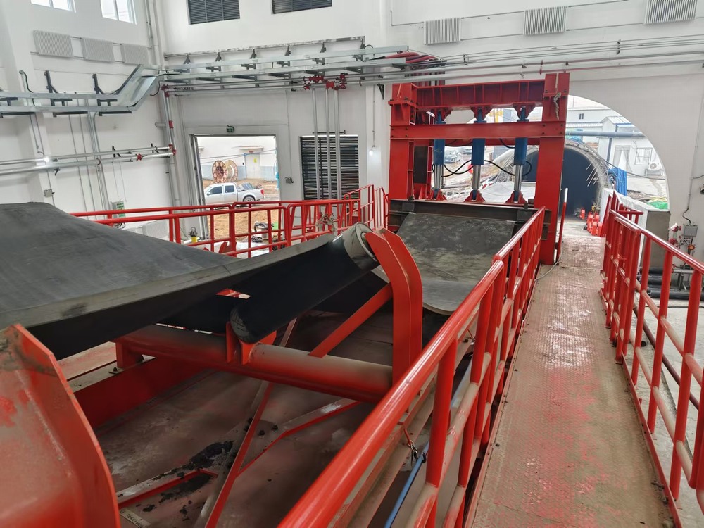 拼搏實(shí)干，共赴秋實(shí)