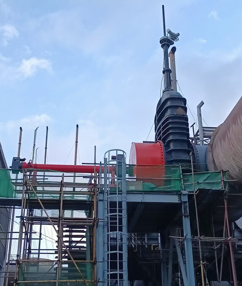 全力以赴！八小時(shí)圓滿完成煤氣管道DN2400帶壓開孔作業(yè)