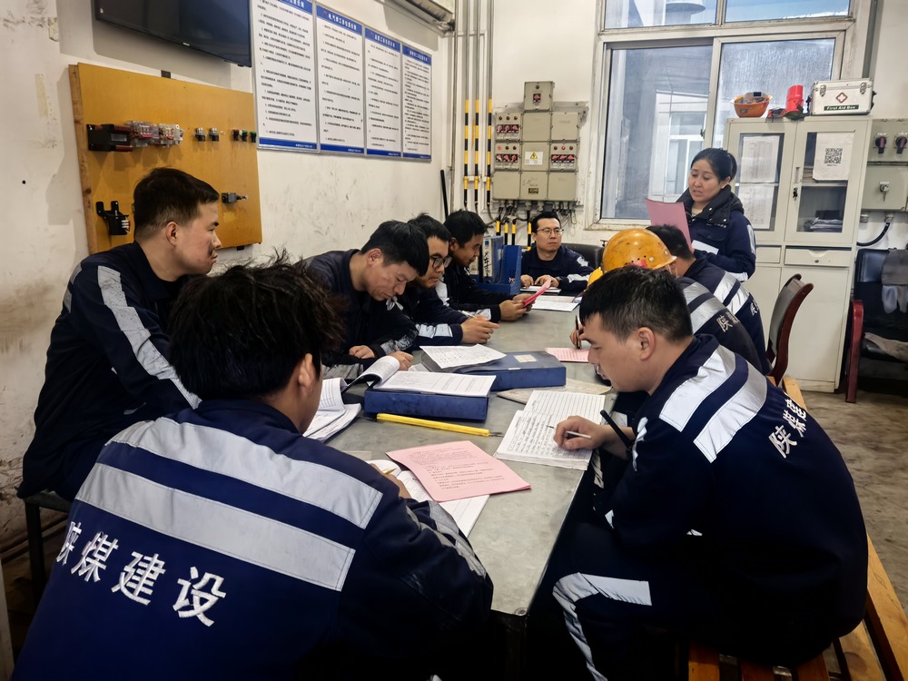 陜煤建設洗選煤運營公司神渭蒲城運營項目部： 女工協管齊行動  安全生產氛圍濃