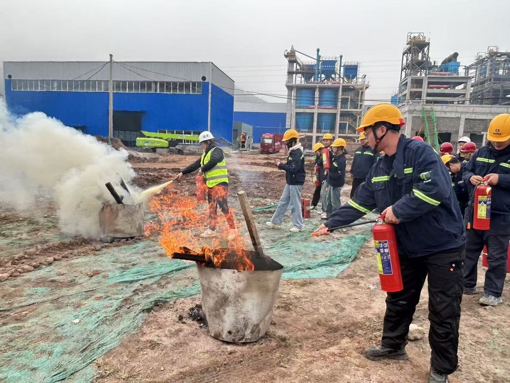 陜煤建設天工公司土建第二十六項目部：月末消防“不打烊”