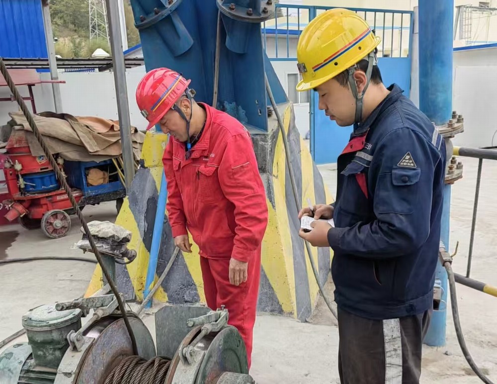 陜煤建設礦建三公司:“傳幫帶”練精兵