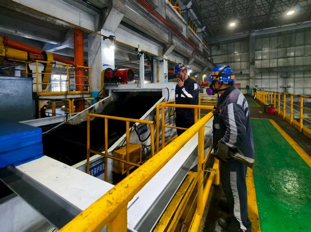 陜煤建設(shè)洗選煤運營公司紅柳林洗煤廠項目部:心有猛虎,細(xì)嗅薔薇