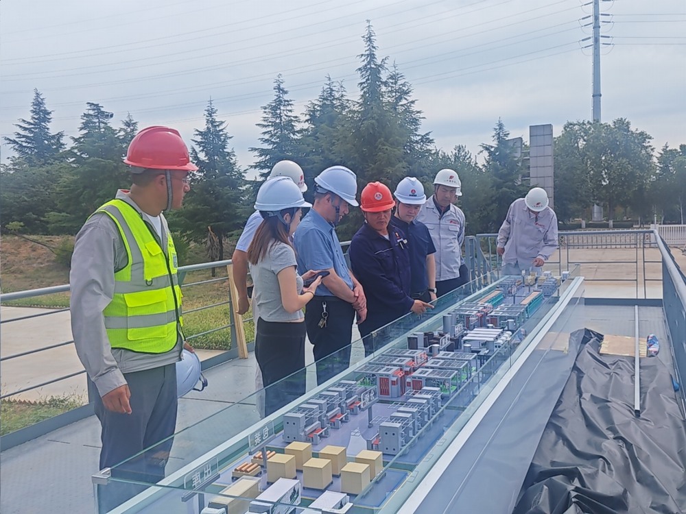 陜煤集團基本建設管理部高級主任師黃社民一行蒞臨陜煤建設承建的年產四萬噸高檔鋰電電解銅箔項目檢查指導工作