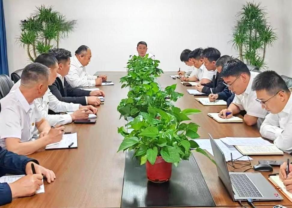 陜煤建設煤礦運營服務分公司:迎戰“秋老虎”筑牢“防汛堤” 打響季節性安全攻堅戰