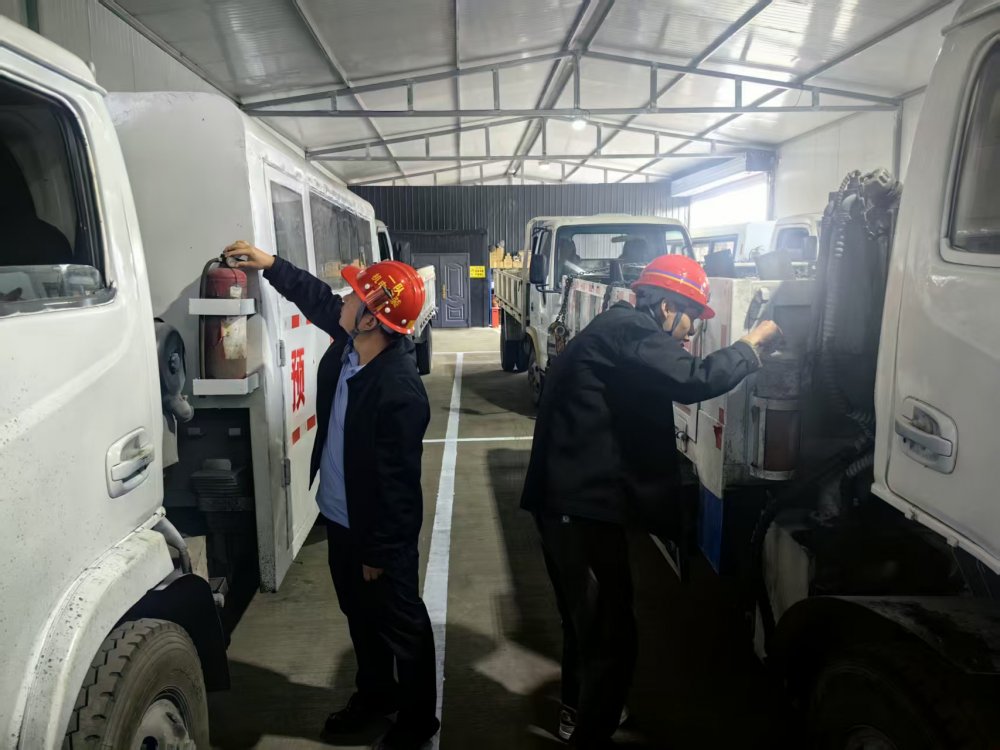 陜煤建設機電安裝公司:開展“雙節”安全專項檢查 織密安全生產防護網