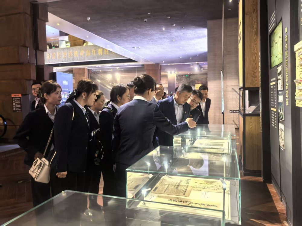 陜煤建設(shè)物資設(shè)備管理黨支部開(kāi)展“緬懷革命英烈，傳承紅色基因”主題黨日活動(dòng)