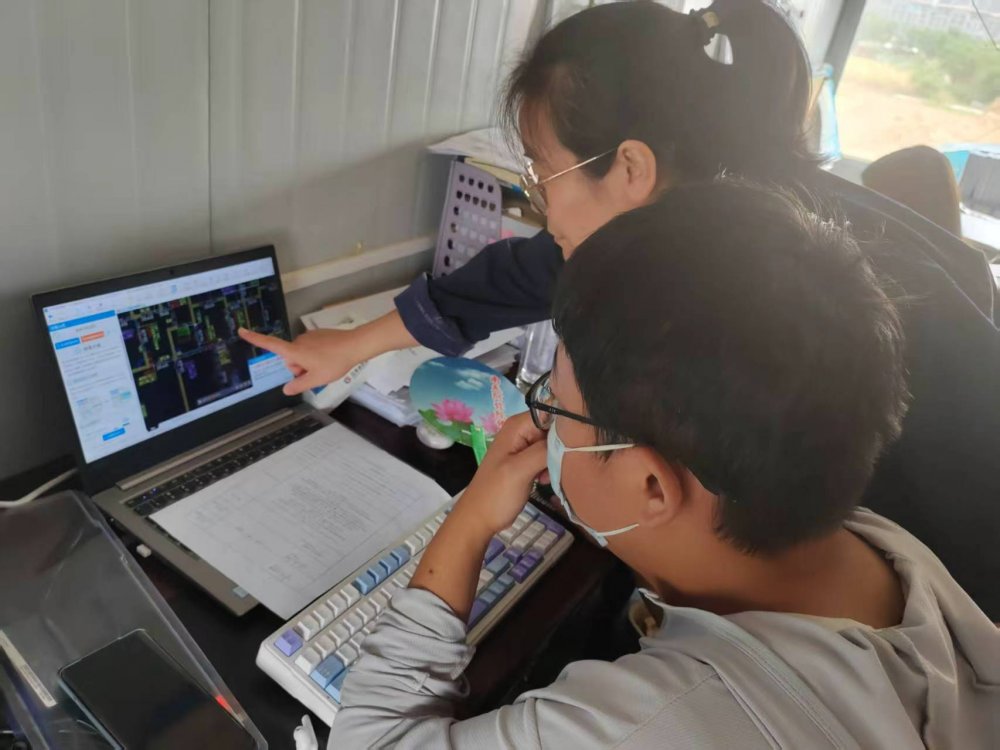 陜煤建設(shè)韓城分公司土建一項目部：巾幗力量綻芳華，鏗鏘玫瑰別樣紅