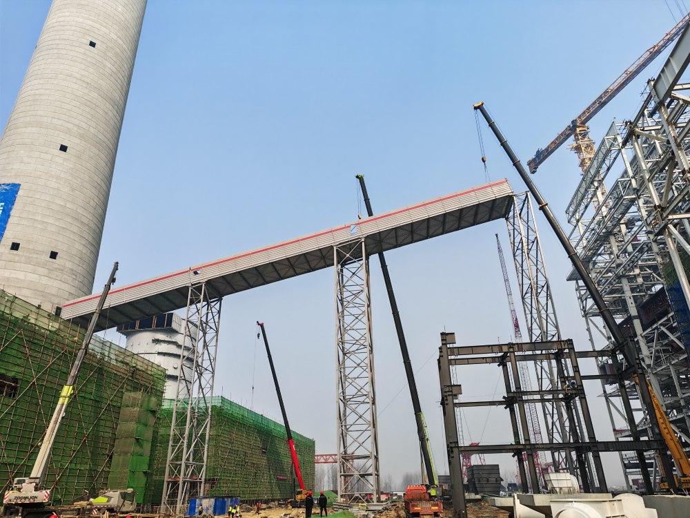 突破“空中走廊”！陜煤建設韓城分公司土建十六項目部承建的陜煤信陽超超臨界工程裝配式輸煤棧橋建設再傳捷報