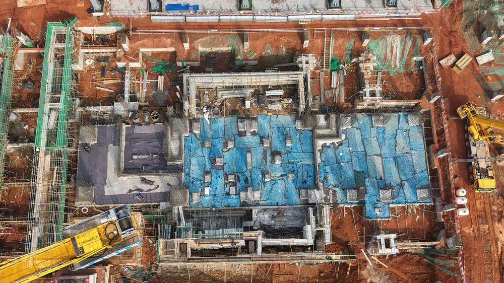 陜煤建設天工公司:陜煤汨羅電廠2×100萬千瓦燃煤發電工程2號汽機房汽機基座底板混凝土澆筑圓滿完成