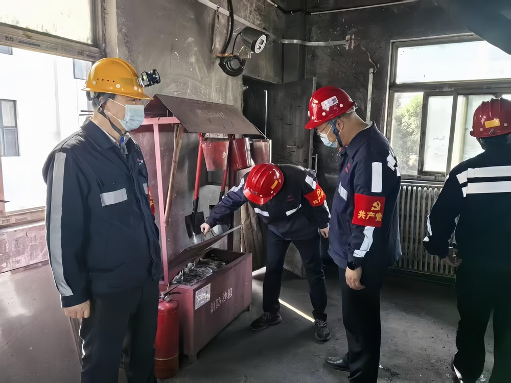 陜煤建設(shè)洗選煤運(yùn)營(yíng)公司:多維發(fā)力守安全 內(nèi)外聯(lián)動(dòng)護(hù)發(fā)展