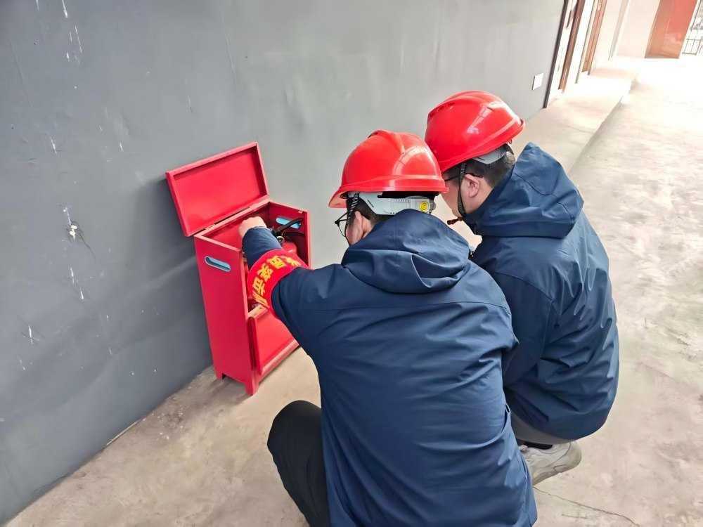 陜煤建設(shè)韓城分公司張家峁項(xiàng)目部:寒礪匠心筑防線 三防攻堅(jiān)保冬安