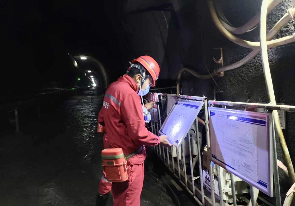 陜煤建設(shè)礦建二公司:念好“宣、整、嚴(yán)”三字經(jīng) 護(hù)航安全生產(chǎn)