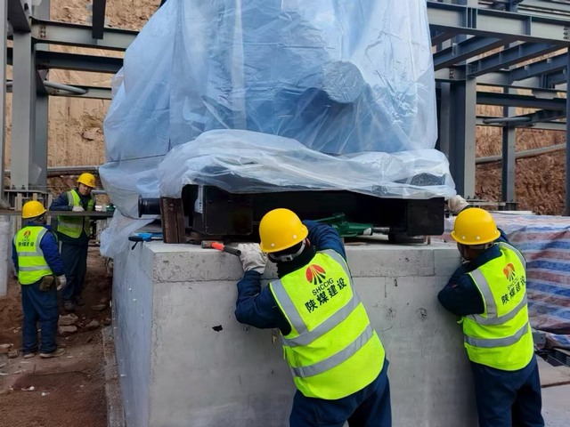 年初歲末戰雙線 攻堅實干譜新篇