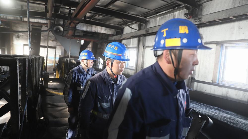 陜煤建設洗選煤運營公司紅柳林洗煤廠項目部：多措并舉 筑牢風季防風防火安全防線