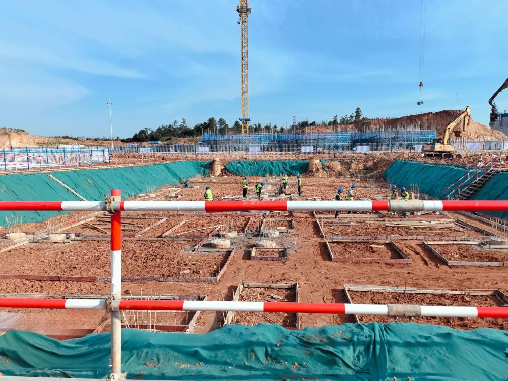 鋼筋鐵骨里的鄉愁